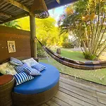 Quarto E Sala Com Piscina Em Maceio - Villas Tulipa 02