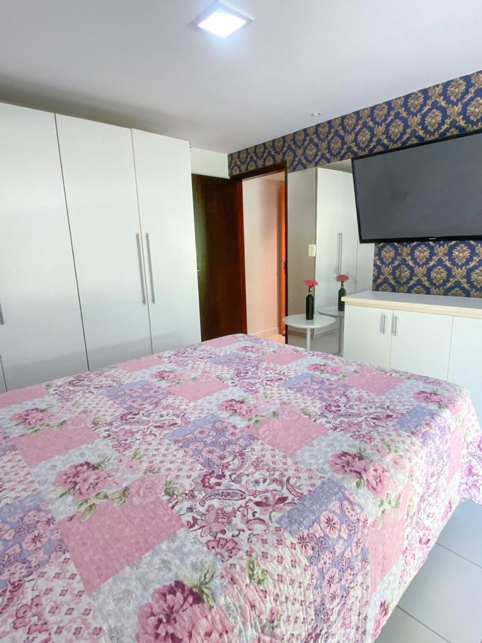 E Sala Com Piscina Em - Tulipa 02 Aparthotel